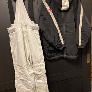 【取引成立】メンズ　スノボ・スキーウェア上下セットの画像