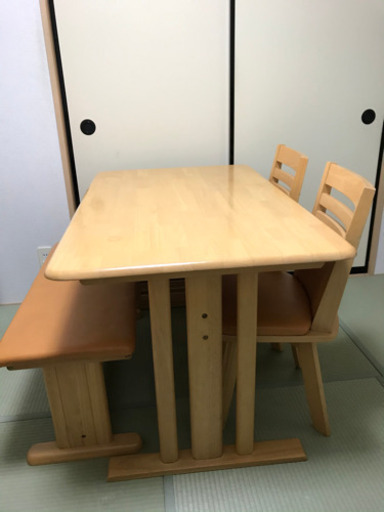 引き取り決まりました　ダイニングテーブル　イス　ベンチ