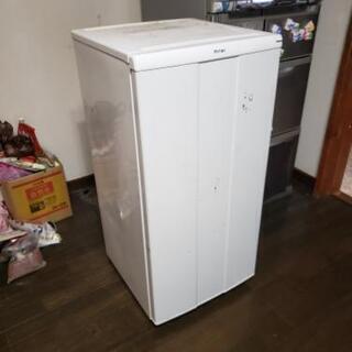 冷凍庫　タダであげます。