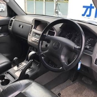 久々入庫パジェロ！　４ＷＤ！　ワイルドにフィールドを駆け回れます！　