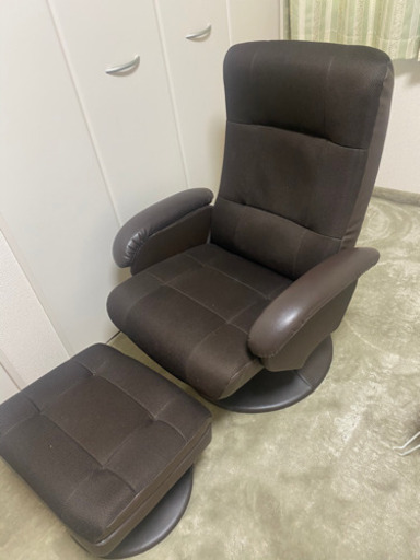 パーソナルチェア　オットマン付き　中古