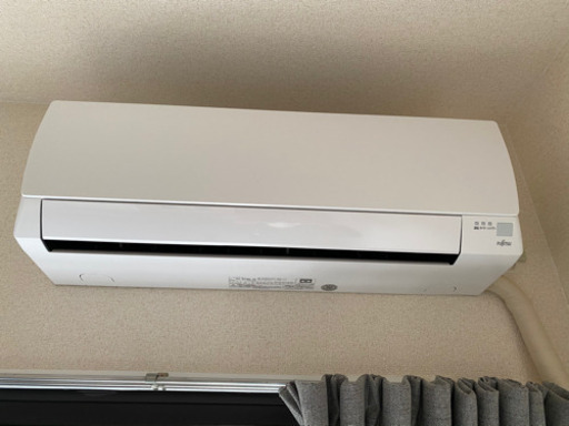 急に同棲が無くなったのでほぼ新品です、悲しみのエアコン（10畳用）期間限定で値下げしております！