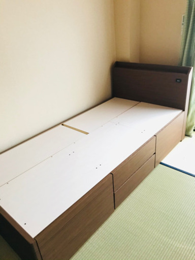 美品☆  ニトリ　収納 たっぷり！ シングルベッド　ベッド