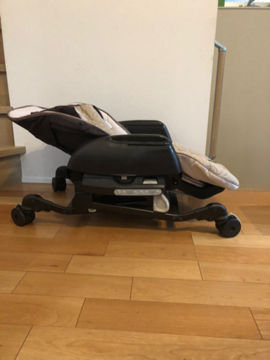 コンビ　ネムリラ