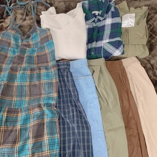 【値下げ】シンプル、カジュアル系レディース服まとめ売り