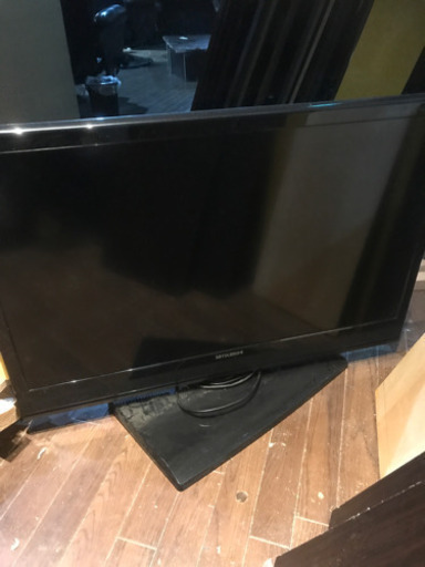 三菱　薄型　32インチTV