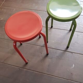オシャレカラー椅子売ります!