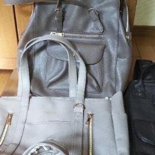 しまむらのバッグ 各250円の画像