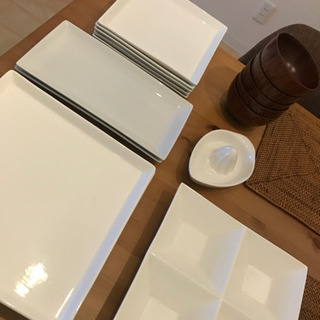 差し上げます❗️ホワイト シンプル 食器 16点セット