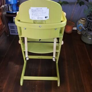 ベビー ダイニング チェアの画像