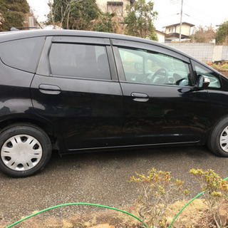 ホンダ　フィット　ブラック　車検令和３年11月の画像