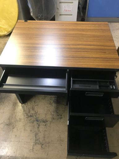 ★お取引完了しました【在庫処分価格】【展示品新品】コクヨ木目調オフィスデスク