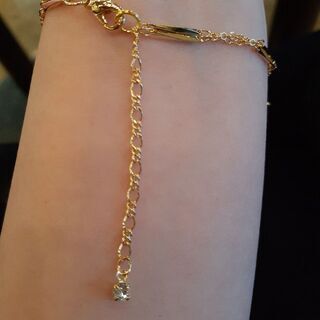 新品　透かし薔薇ブレスレット最高級鍍金デザインチェーン使用の画像