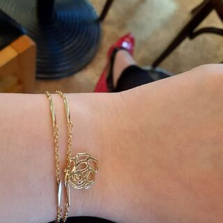 新品　透かし薔薇ブレスレット最高級鍍金デザインチェーン使用