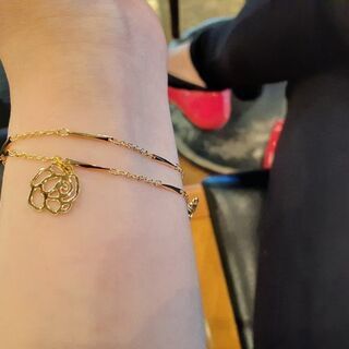 新品　透かし薔薇ブレスレット最高級鍍金デザインチェーン使用の画像