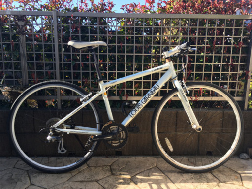 ★ルイガノ　クロスバイク　3×8speed　軽量アルミフレーム　ホワイト LOUIS GARNEAU LGS-CHASSE