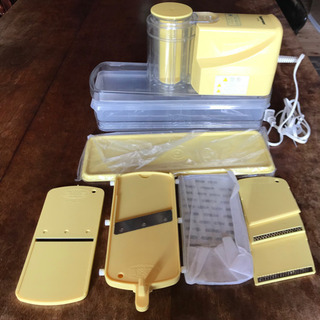 タッパーウェアの電動スライサー TUPPERWARE タッパーウ...
