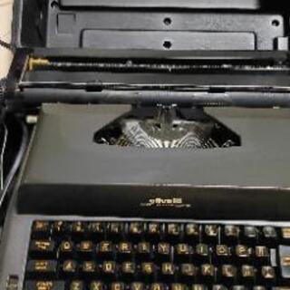 OLIVETTI  LETTERA38  オリベッティ タイプライターの画像