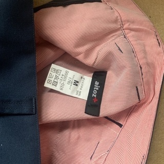 Mサイズ ズボン 未使用  紺色の画像