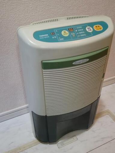東芝製 コンプレッサー式 衣類乾燥 除湿機 RAD-80SS 210W 7.1L/日