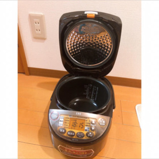 炊飯器の画像