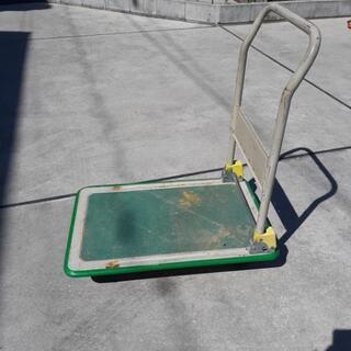 台車貸します。積載荷重150キロまで。１日500円