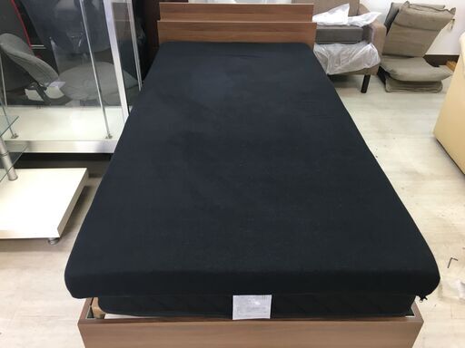シングルベッド　収納付き　コンセント付き　低反発マットレス付き！！！掛け布団　枕　未使用付き！！