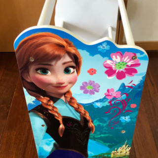 アナと雪の女王　おもちゃ箱　外枠の画像