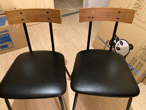 ダイニングテーブル　イス2脚