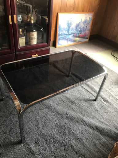 ガラステーブル