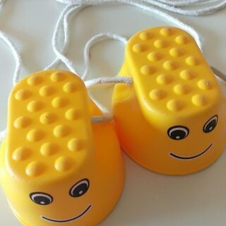 パカパカ　幼児用の竹馬のようなもの
