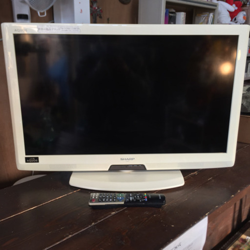 ◆レアな白色!!◆SHARP AQUOS 32V型 液晶テレビ LC-32V5 2011年製 リモコン B-CAS付 シャープ