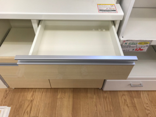 【リサイクルショップ八光　田上店　配達・設置OK】ホワイト＆クリーム食器棚