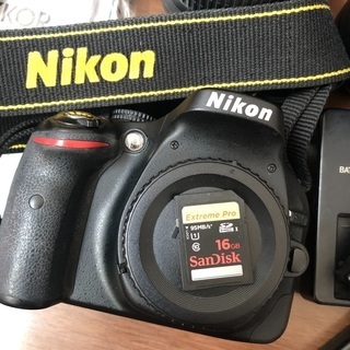 D5200 標準ズーム&マイクロレンズキットの画像