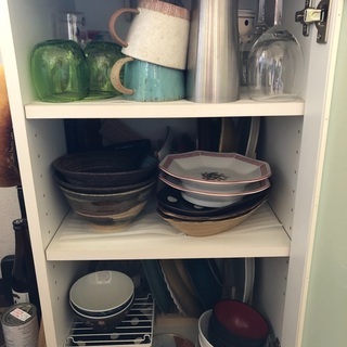 【無料】食器棚？収納棚 あげますの画像