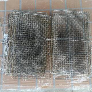 中古ステンレス網1枚1000円✨キレイめ～早い者勝ち！BBQやキャンプ等に♪複数割引あり！！の画像