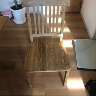 【値下げしました】ダイニングテーブルセットの画像