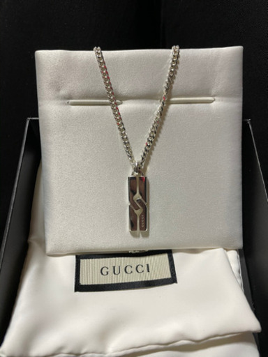 GUCCI ノットネックレス