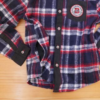 【未使用】サイズ140　アウターにも使える厚手のシャツ　男児子供服の画像