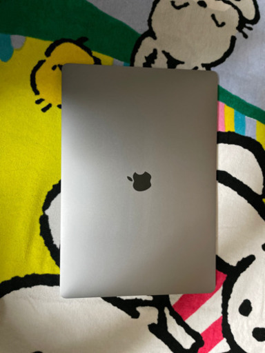 MacBook Pro 16インチ