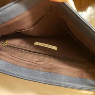 axes femme　ショルダーバックの画像