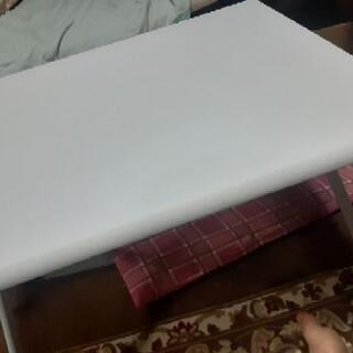 白　折り畳みテーブル