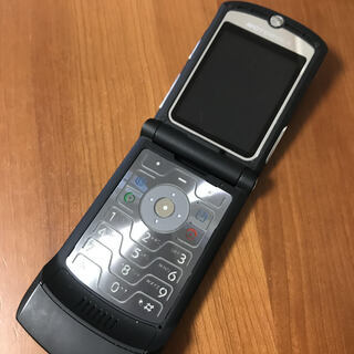 Motorola Razr V3m 電源は入りませんの画像