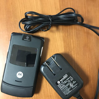 Motorola Razr V3m 電源は入りません
