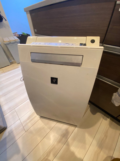 シャープ　加湿空気清浄機　KI-FX75-W
