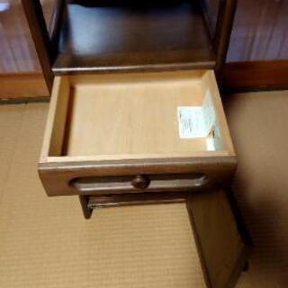 収納付き電話等の置き台（中古品）の画像