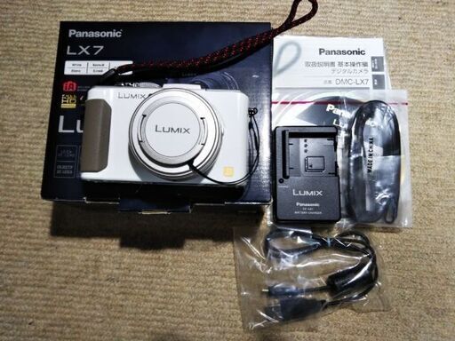 Panasonic LUMIX DMC-LX7-W　＊＊新同品＊＊