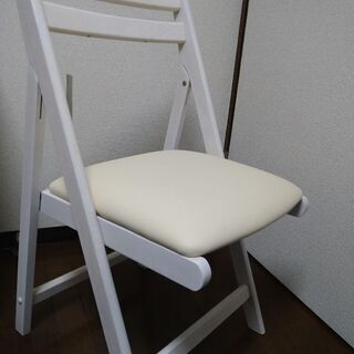 折りたたみ椅子　白　木目調