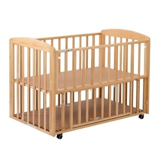 [超美品] katojiベビーベッドの画像