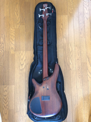 ベース　Ibanez SR500